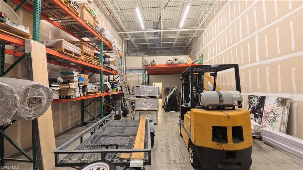 8821 Business Park DR # 406, FORT MYERS FL 33912-11