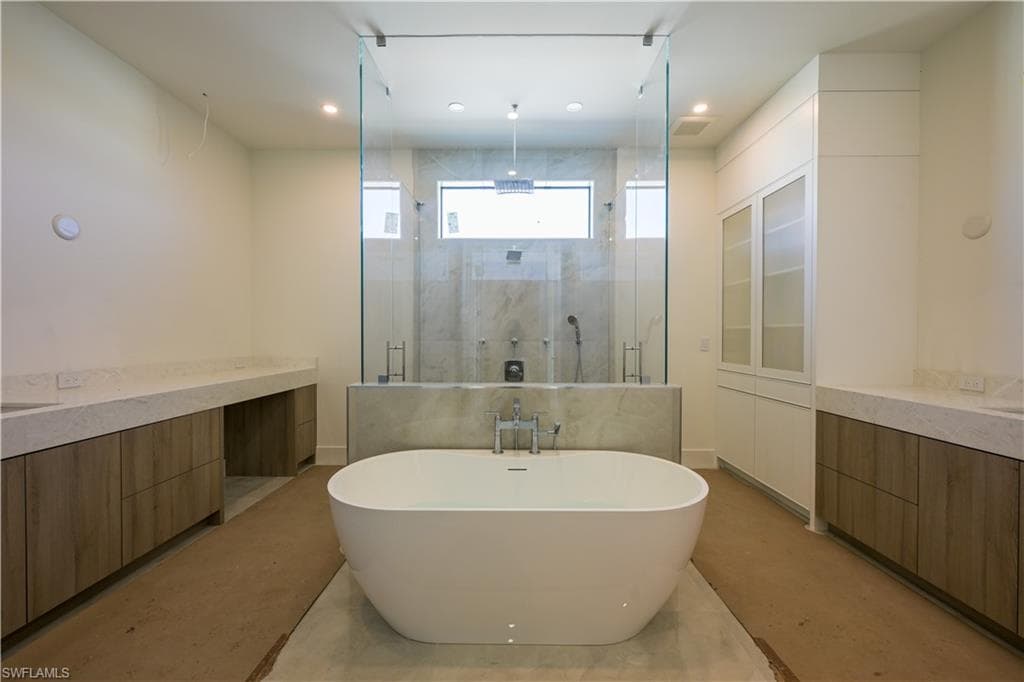 1286 Belaire CT, NAPLES FL 34110-6