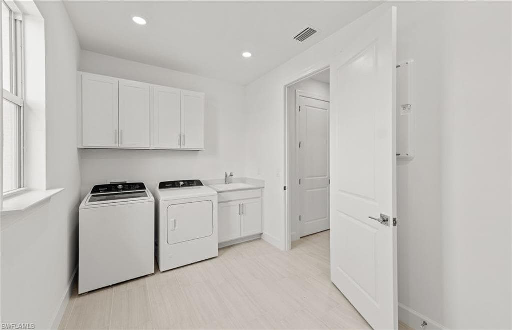 7377 Blue Salvia DR, NORTH FORT MYERS FL 33917-18