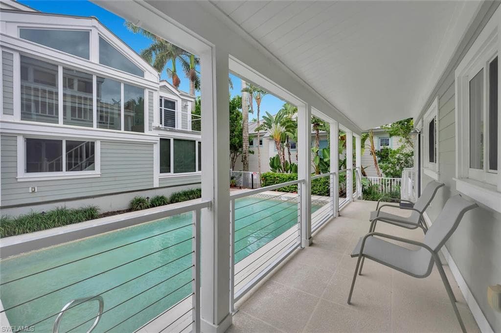 180 6th AVE S # 3, NAPLES FL 34102-26