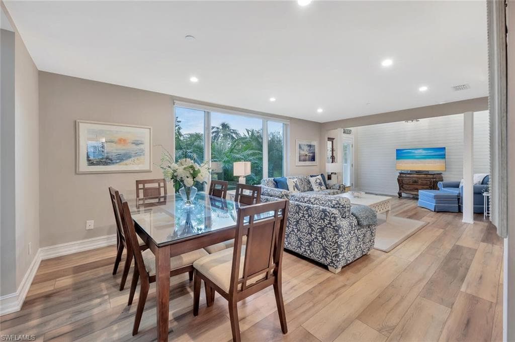 180 6th AVE S # 3, NAPLES FL 34102-6