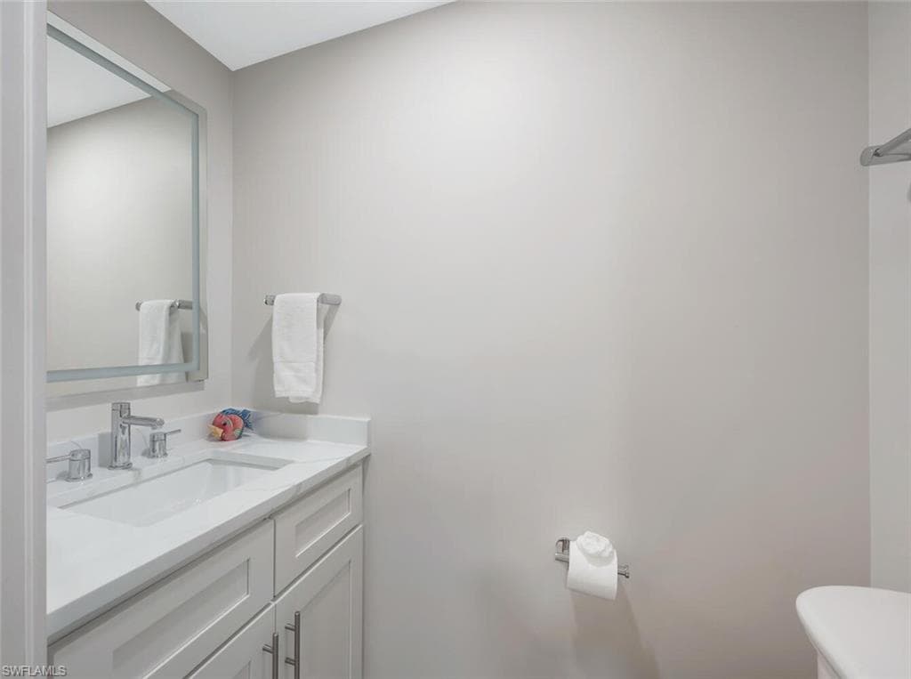 180 6th AVE S # 3, NAPLES FL 34102-31