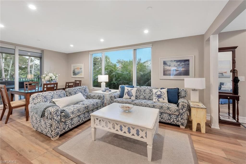 180 6th AVE S # 3, NAPLES FL 34102-4