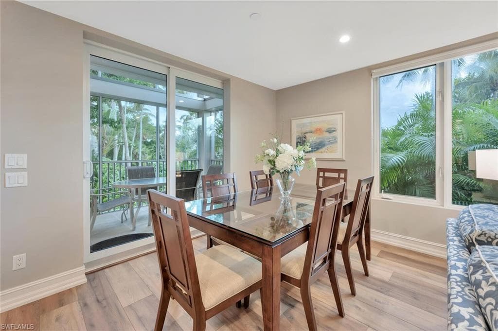 180 6th AVE S # 3, NAPLES FL 34102-8
