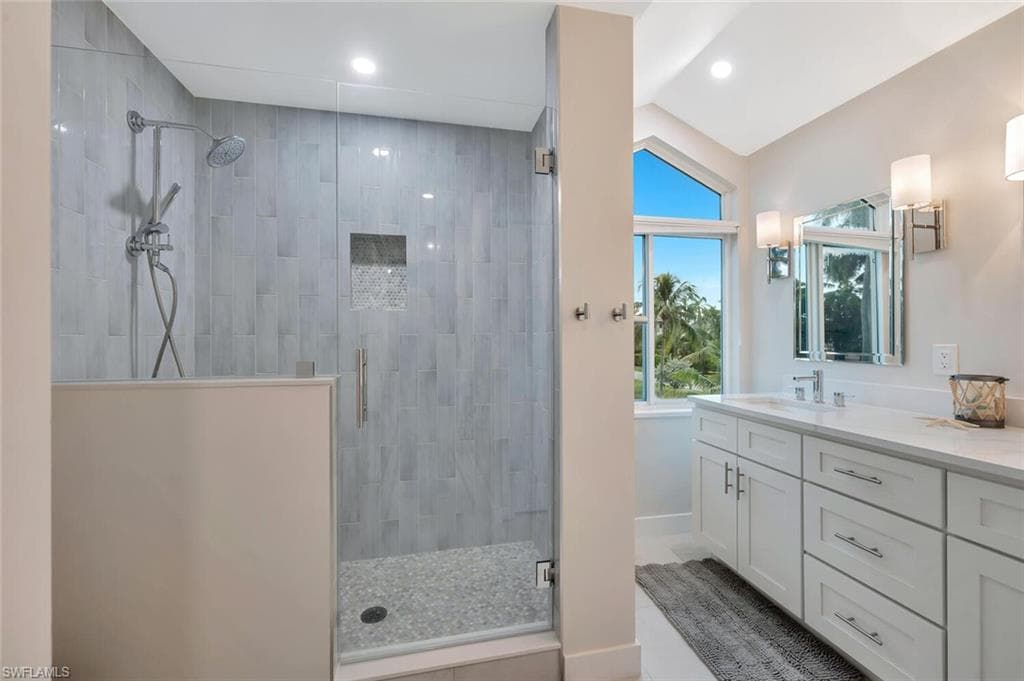 180 6th AVE S # 3, NAPLES FL 34102-23