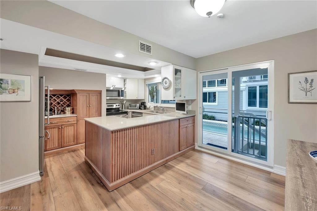 180 6th AVE S # 3, NAPLES FL 34102-9