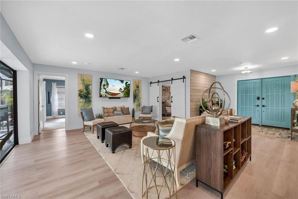 143 Saint Andrews BLVD, NAPLES FL 34113-4