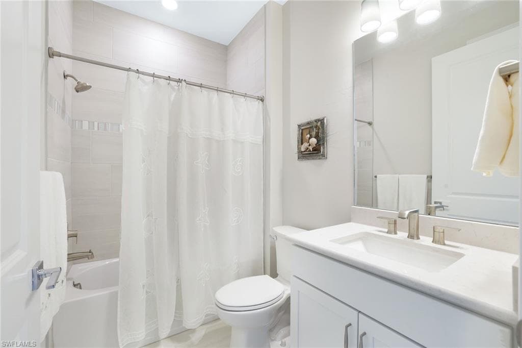 17563 Winding Oak LN, NORTH FORT MYERS FL 33917-23