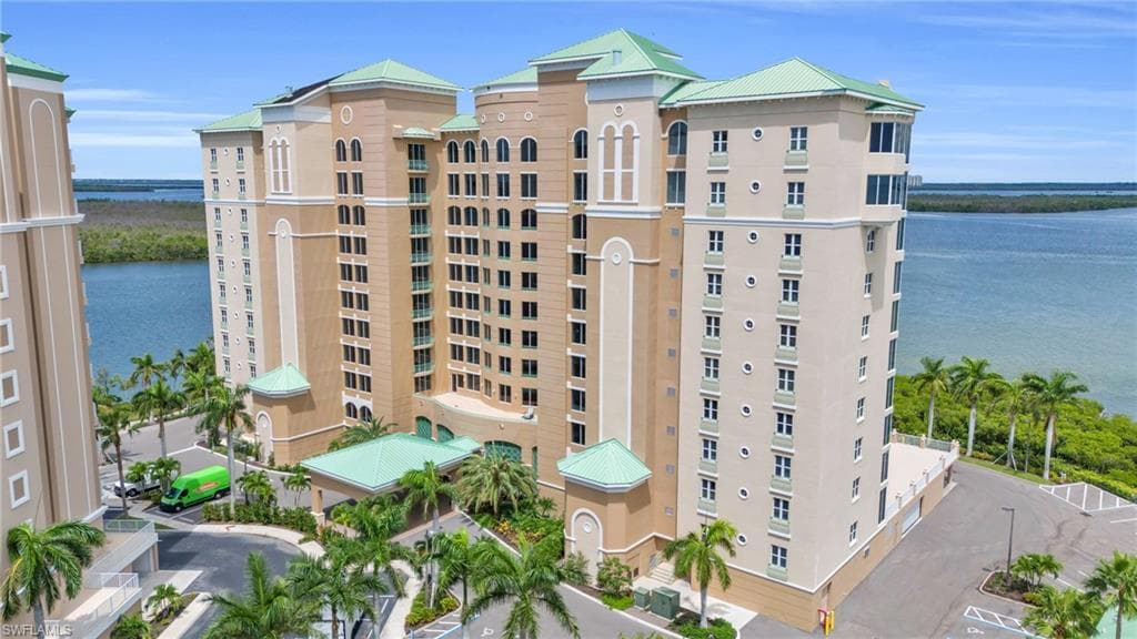 4137 Bay Beach LN # 585, FORT MYERS BEACH FL 33931-6