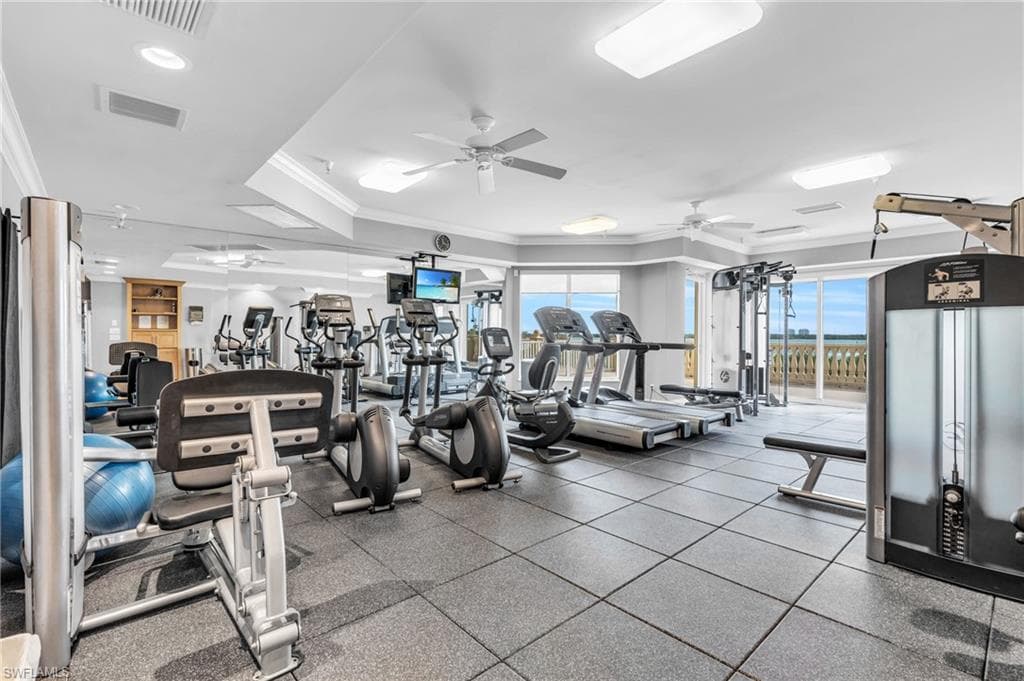 4137 Bay Beach LN # 585, FORT MYERS BEACH FL 33931-33