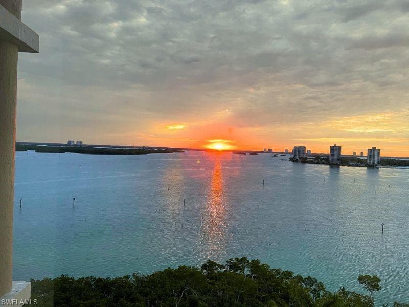 4137 Bay Beach LN # 585, FORT MYERS BEACH FL 33931-14