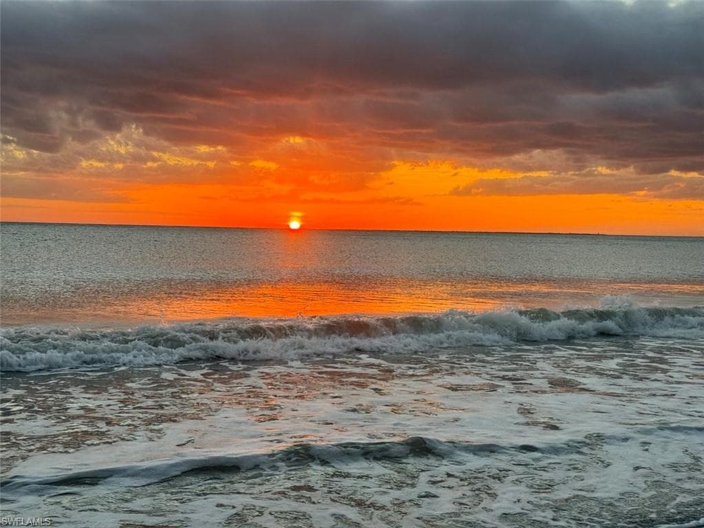 4137 Bay Beach LN # 585, FORT MYERS BEACH FL 33931-43