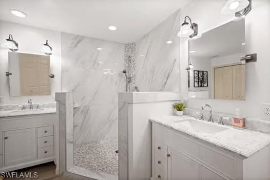 4878 EUROPA DR, NAPLES FL 34105-9