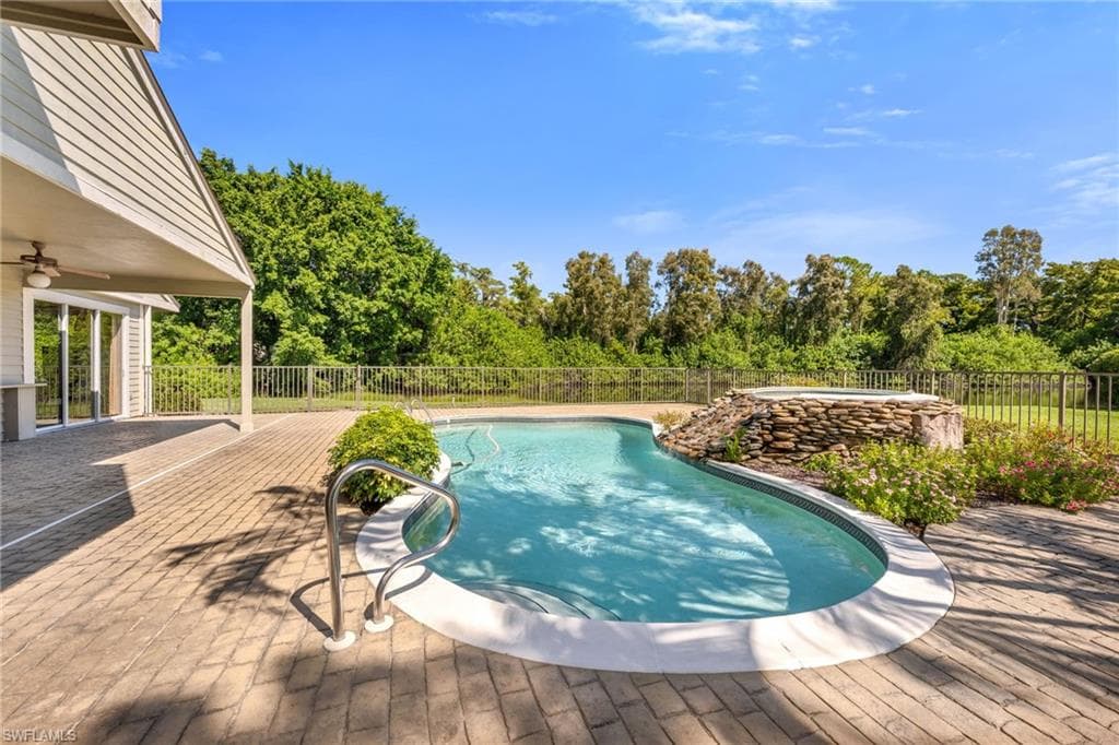 415 Edgemere WAY N # 2, NAPLES FL 34105-5