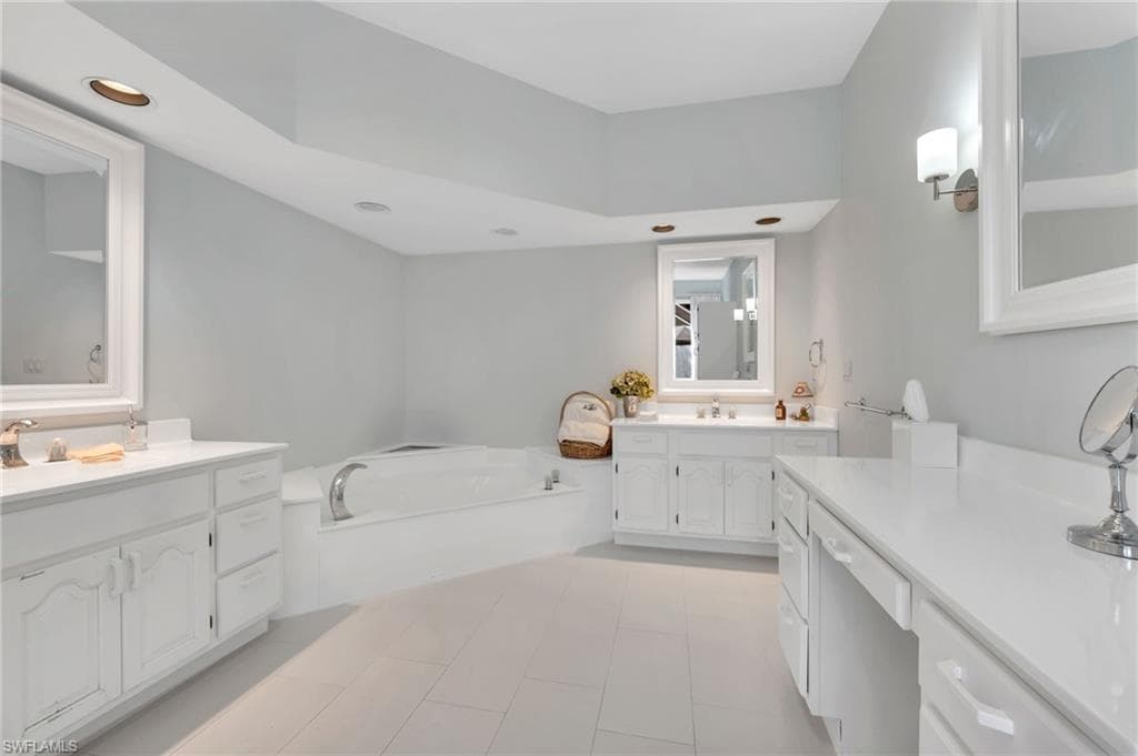 415 Edgemere WAY N # 2, NAPLES FL 34105-15