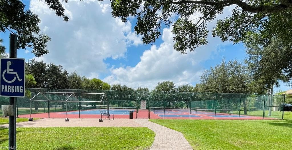 6660 Beach Resort DR # 1013, NAPLES FL 34114-37