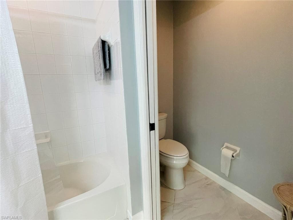 6660 Beach Resort DR # 1013, NAPLES FL 34114-30