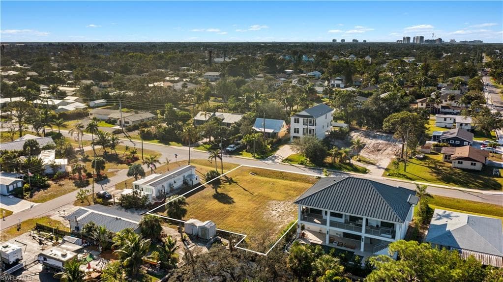 4460 Tarpon AVE, BONITA SPRINGS FL 34134-8