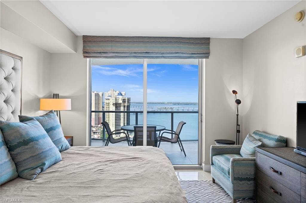 3000 Oasis Grand BLVD 2402-5