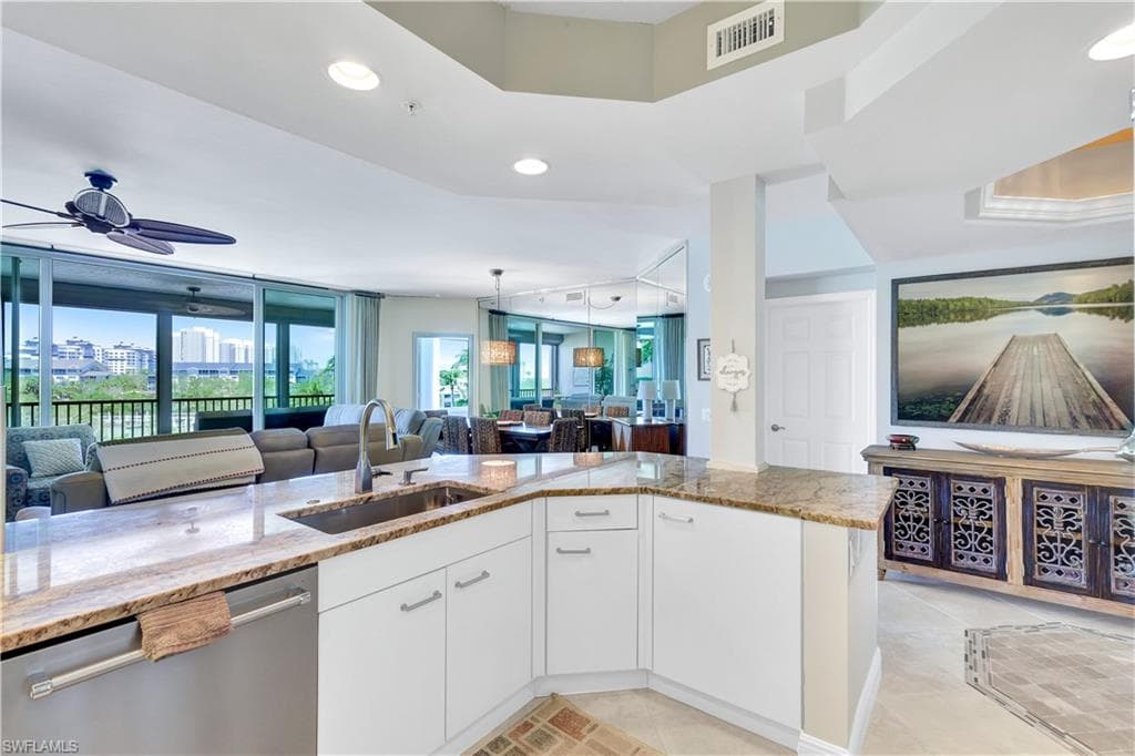 430 Cove Tower DR # 403, NAPLES FL 34110-7