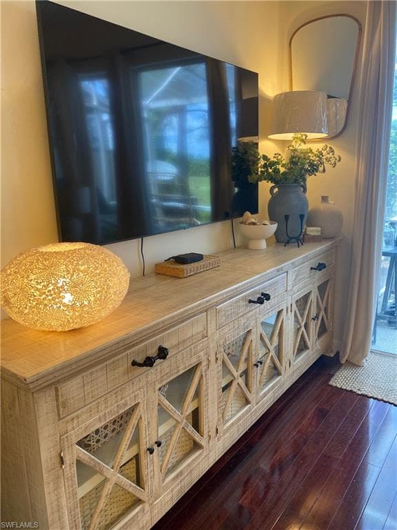 768 Hampton CIR # 188, NAPLES FL 34105-10