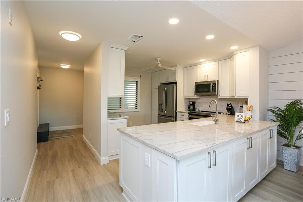 5733 Deauville CIR # G308, NAPLES FL 34112-6