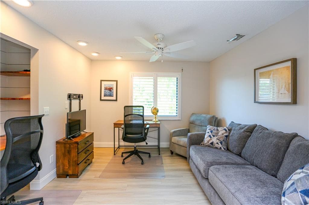 5733 Deauville CIR # G308, NAPLES FL 34112-23