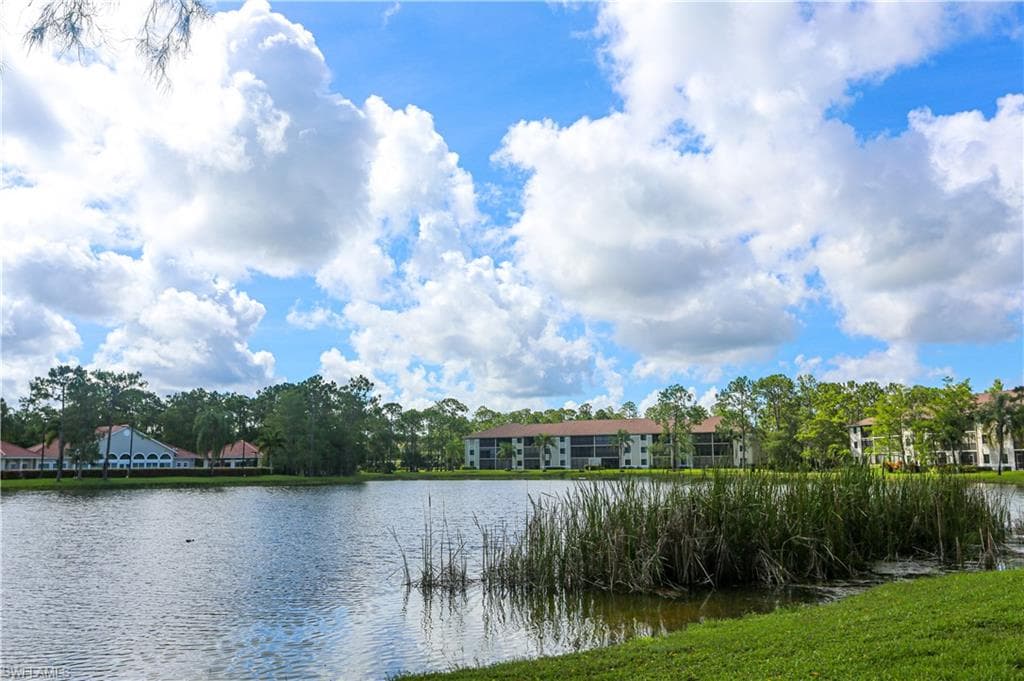 5733 Deauville CIR # G308, NAPLES FL 34112-49