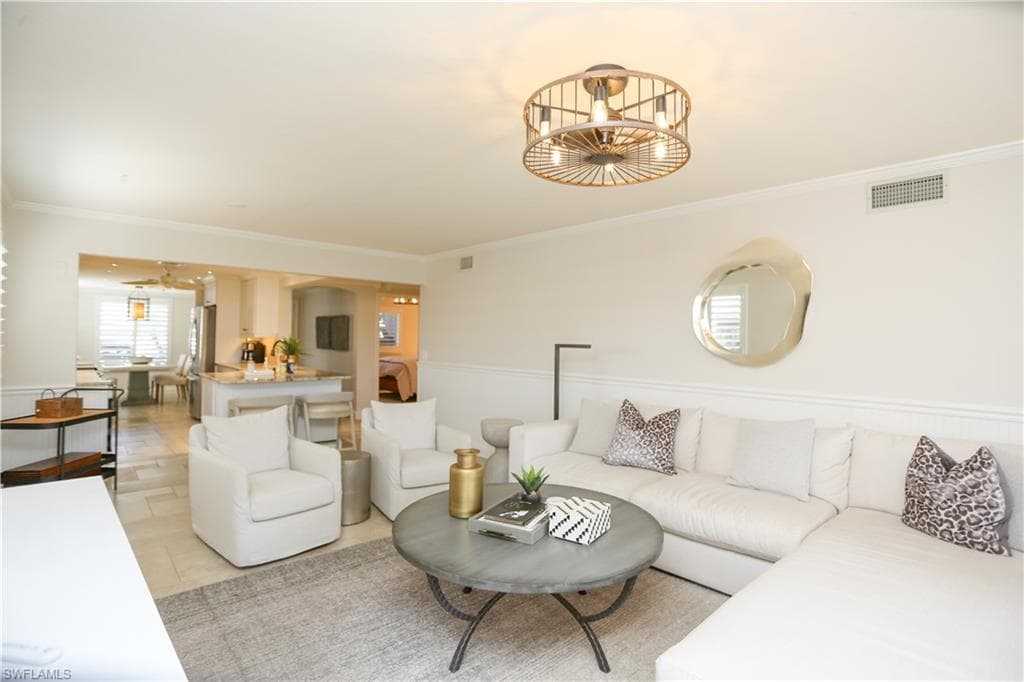 360 Horse Creek DR # 108, NAPLES FL 34110-44