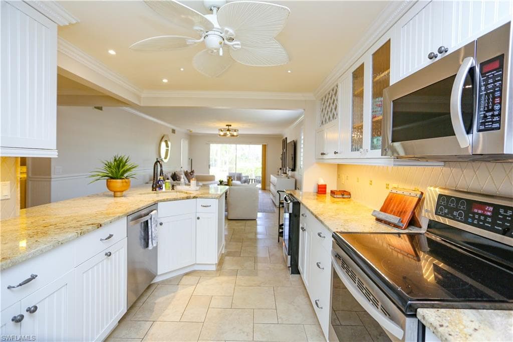 360 Horse Creek DR # 108, NAPLES FL 34110-34