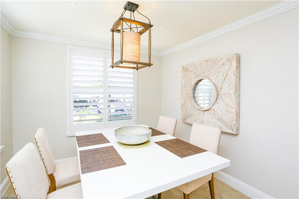 360 Horse Creek DR # 108, NAPLES FL 34110-28