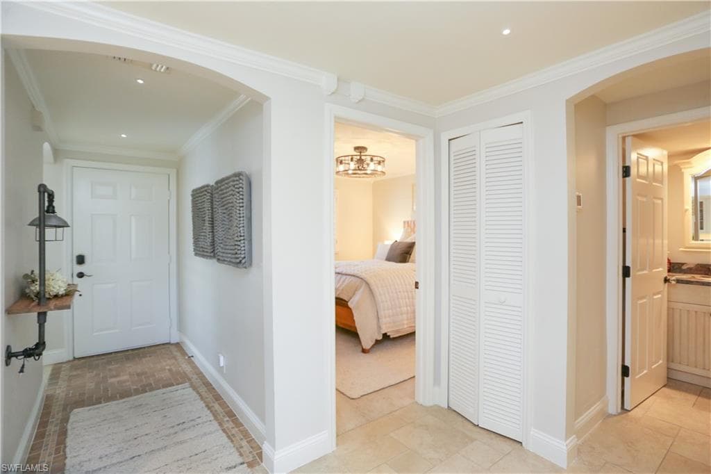 360 Horse Creek DR # 108, NAPLES FL 34110-20