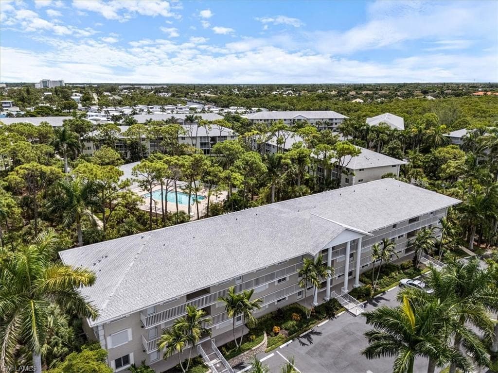 3012 Sandpiper Bay CIR # D101, NAPLES FL 34112-25