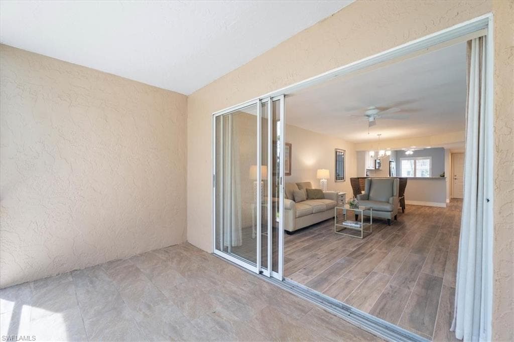 3012 Sandpiper Bay CIR # D101, NAPLES FL 34112-19