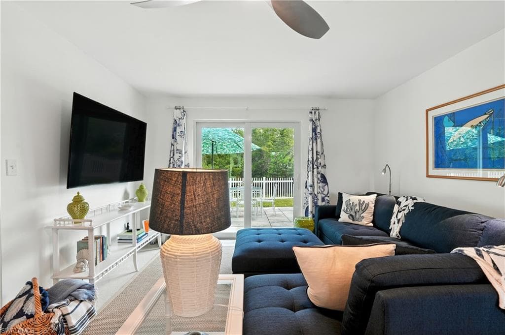 578 14th ST N, NAPLES FL 34102-5