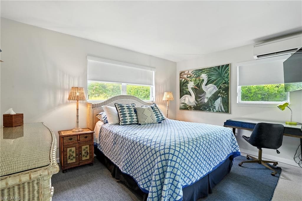 578 14th ST N, NAPLES FL 34102-15