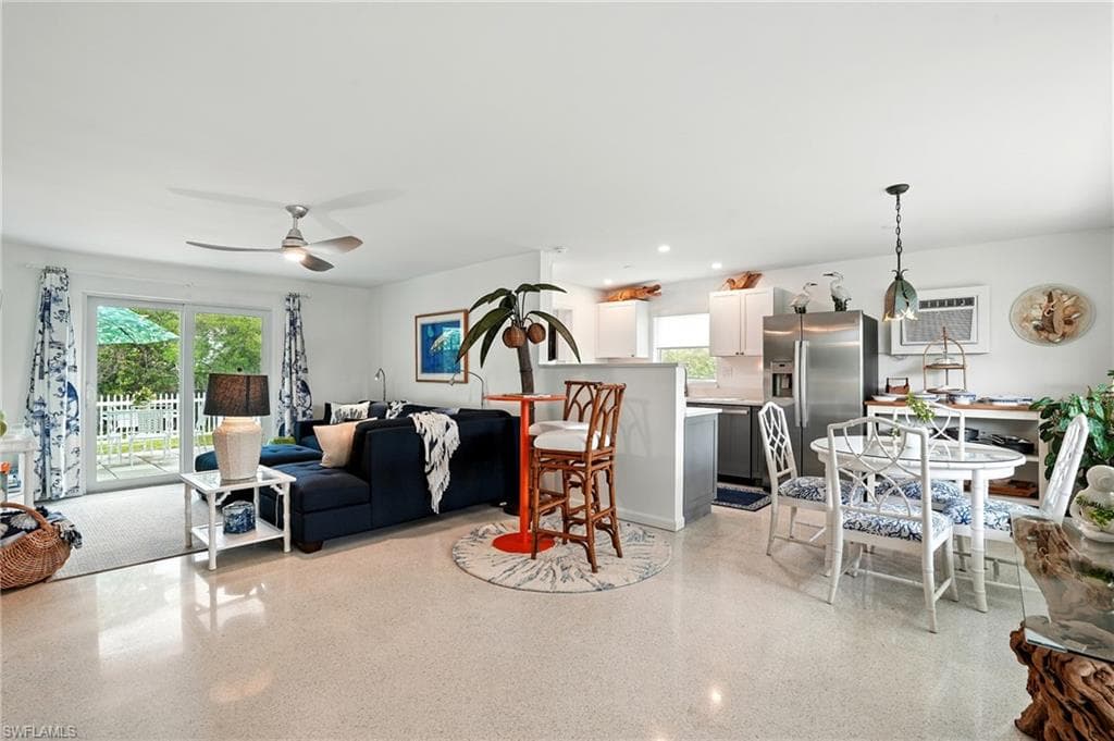 578 14th ST N, NAPLES FL 34102-2