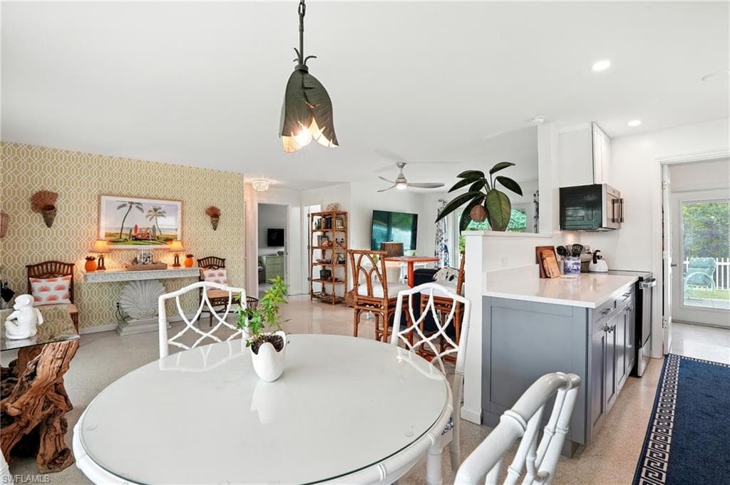 578 14th ST N, NAPLES FL 34102-8