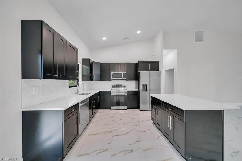 431 Pinafore AVE, LEHIGH ACRES FL 33974-5