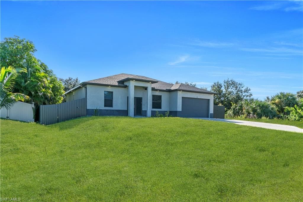 431 Pinafore AVE, LEHIGH ACRES FL 33974-23