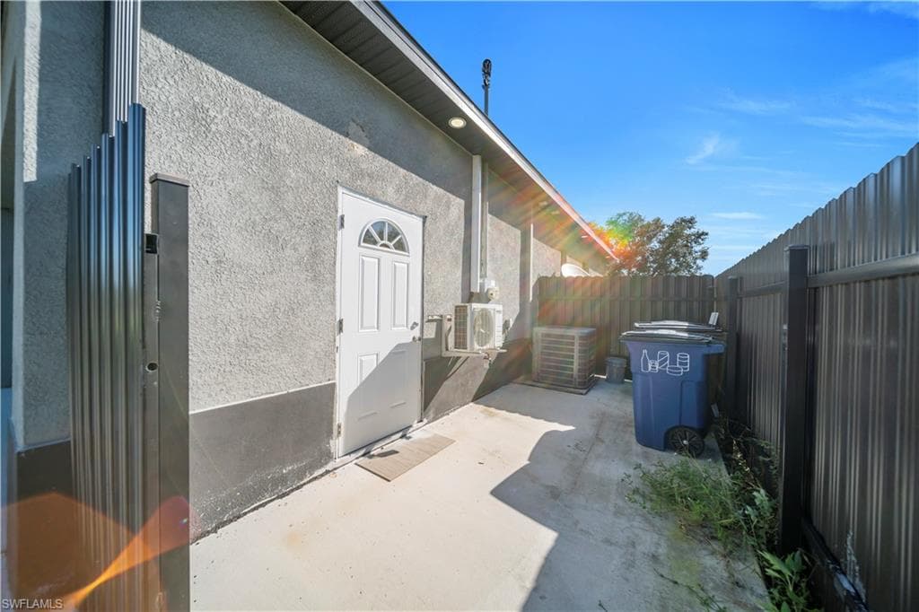 431 Pinafore AVE, LEHIGH ACRES FL 33974-17