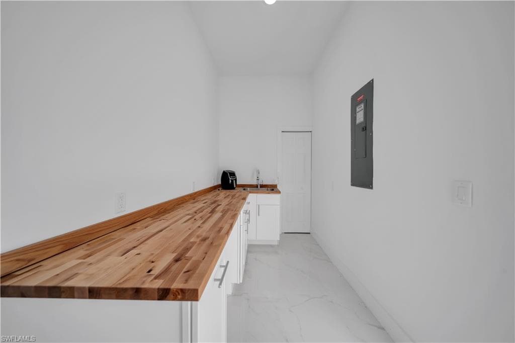 431 Pinafore AVE, LEHIGH ACRES FL 33974-20