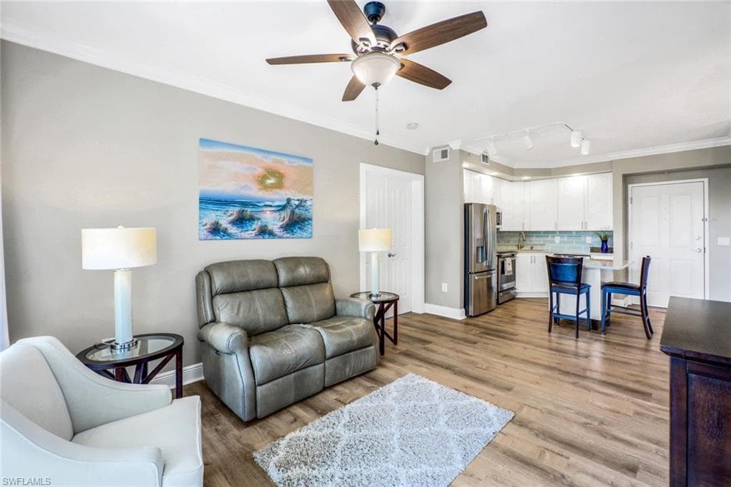 2825 Palm Beach BLVD # 316, FORT MYERS FL 33916-2