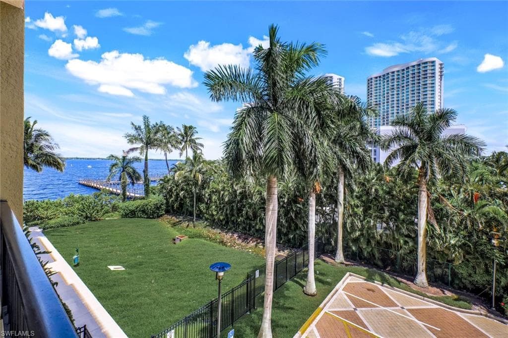 2825 Palm Beach BLVD # 316, FORT MYERS FL 33916-8