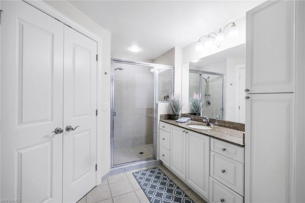 2825 Palm Beach BLVD # 316, FORT MYERS FL 33916-14