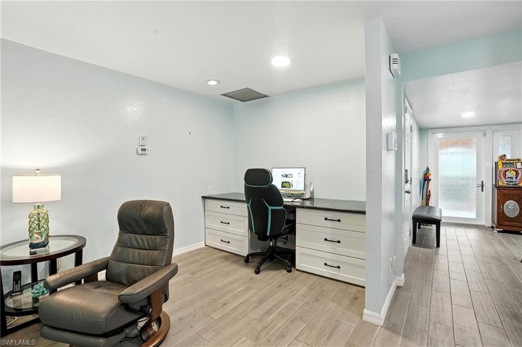 4558 Vinewood CIR, NORTH FORT MYERS FL 33903-23