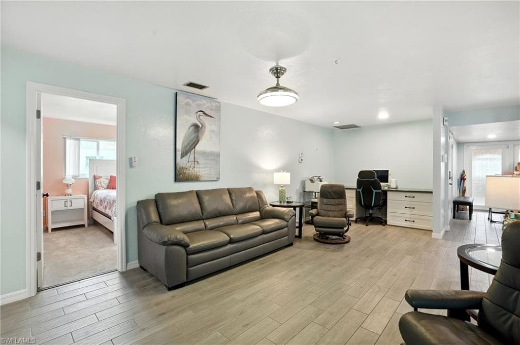 4558 Vinewood CIR, NORTH FORT MYERS FL 33903-10