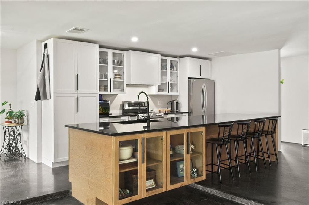 13764 River Forest DR, FORT MYERS FL 33905-5