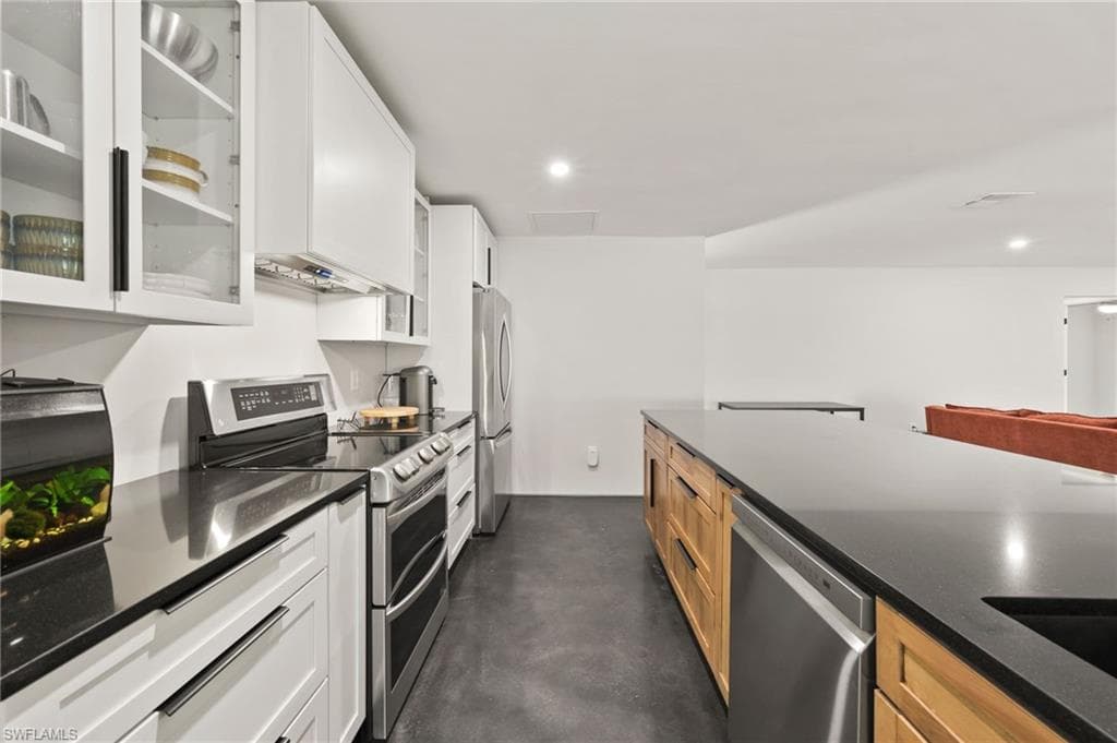 13764 River Forest DR, FORT MYERS FL 33905-4