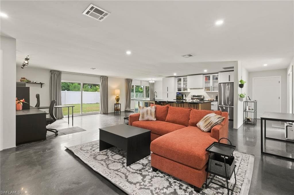 13764 River Forest DR, FORT MYERS FL 33905-8